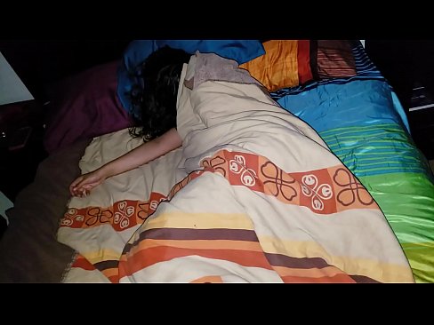 ❤️ Kasupoeg sõimab oma noort kasuema, kui ta magab. ❌ Pornovideo at et.tubesexer-com.ru ﹏